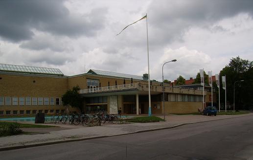Östergötlands länsmuseum, Linköping, sett från Raoul Wallenbergs plats.