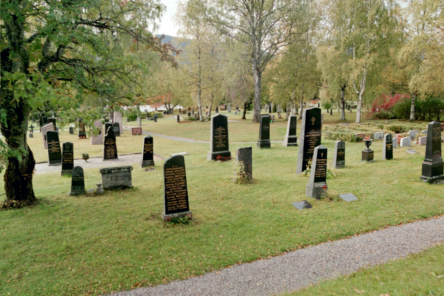 Ragunda nya kyrkas kyrkogård.