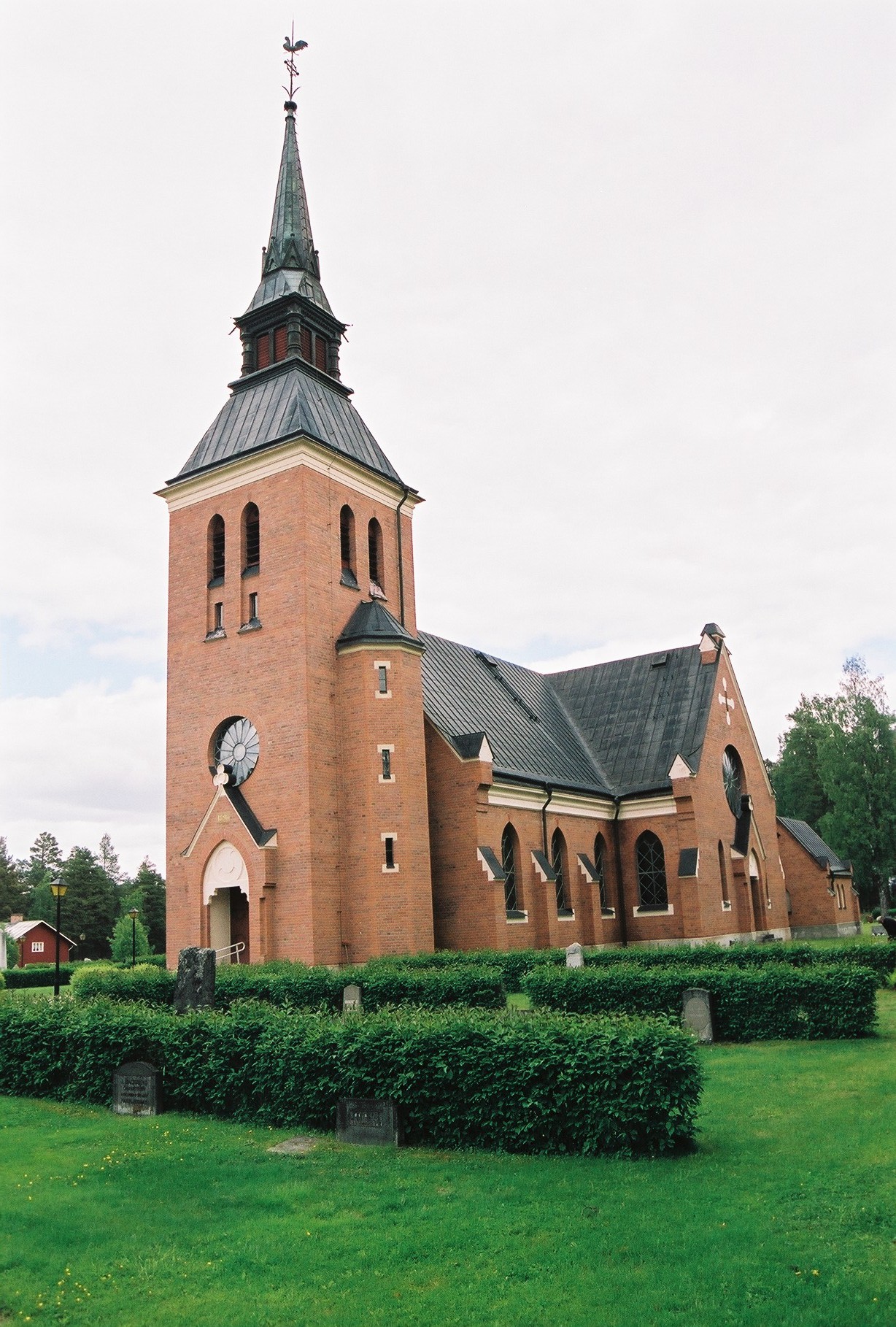 Stuguns nya kyrka, exteriör, fasad mot sydväst. 