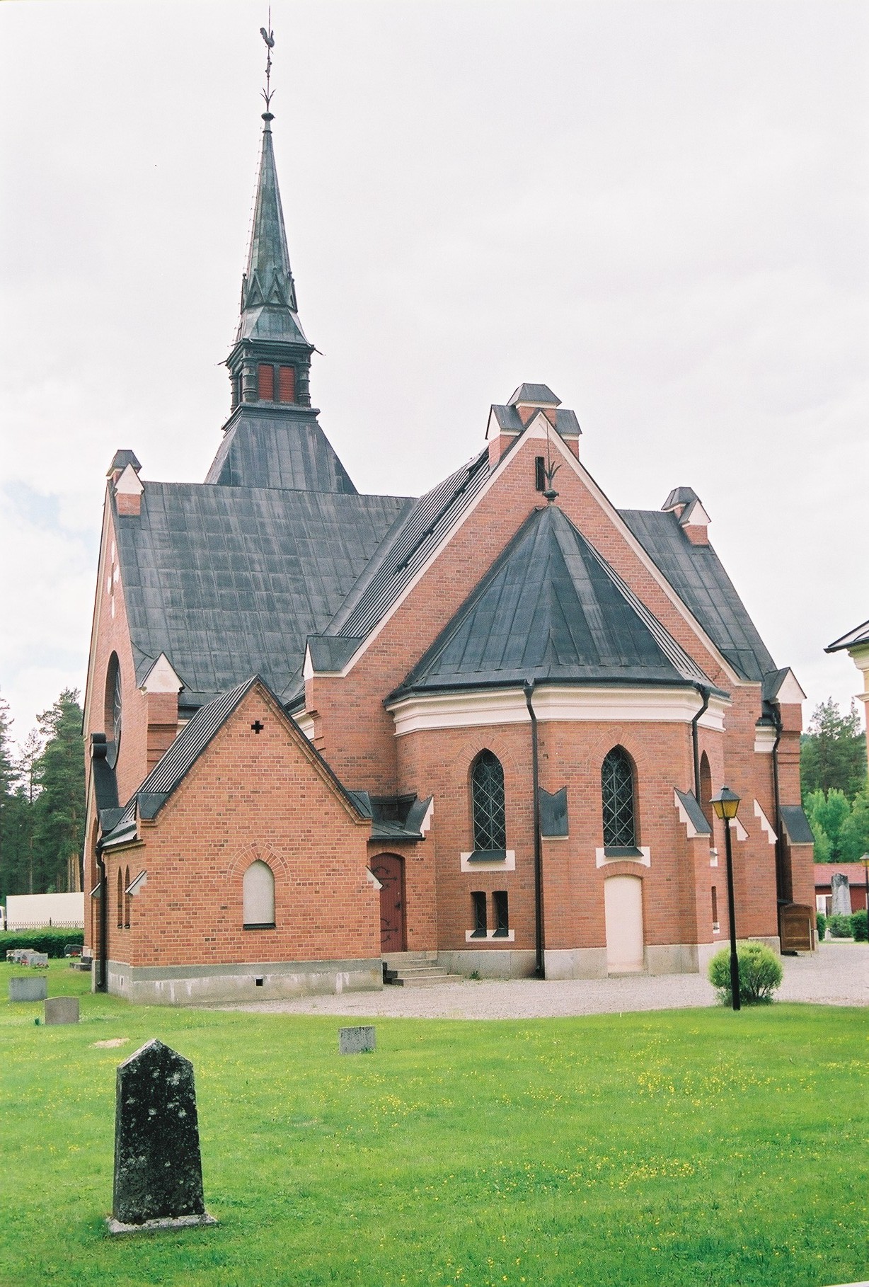 Stuguns nya kyrka, exteriör, fasad mot öster. 