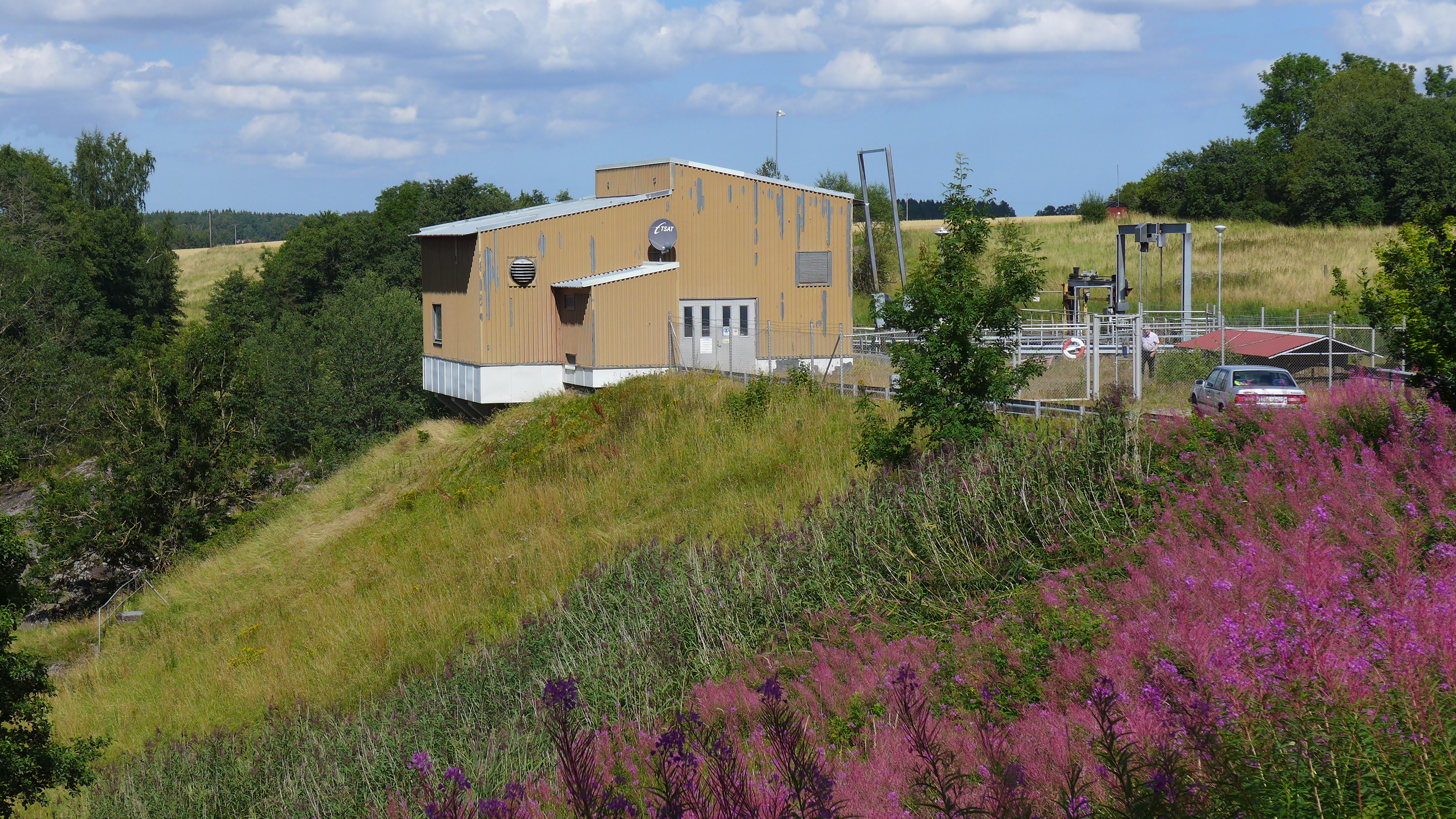 Härjevads kraftverk ligger i ån Lidan,  cirka 4 km från Järpås samhälle i Lidköpings kommun. 