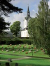 Nya kyrkogården med låga vårdar från 1900-talets
senare del, vy över Björken.