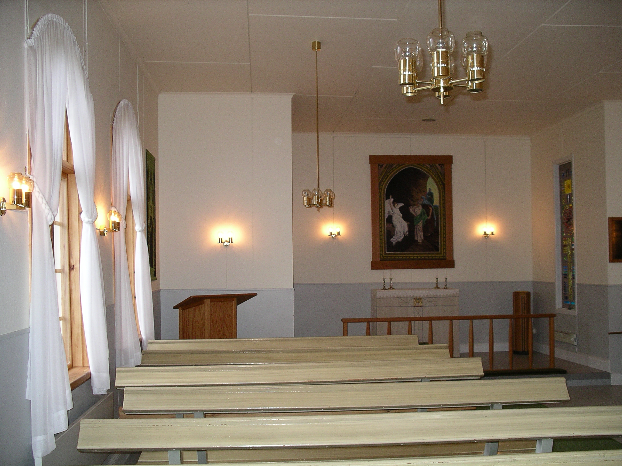 Ånns lillkyrka, interiör, kyrkorummet mot koret.

Bilderna är tagna av Martin Lagergren & Emelie Petersson, bebyggelseantikvarier vid Jämtlands läns museum, i samband med inventeringen, 2004-2005.