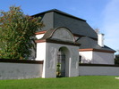 Brunflo kyrka med omgivande bogårdsmur, stegporten/Stigporten i söder. 

Bilderna är tagna av Christina Persson & Isa Lindkvist, bebyggelseantikvarier vid Jämtlands läns museum, i samband med inventeringen, 2005-2006.