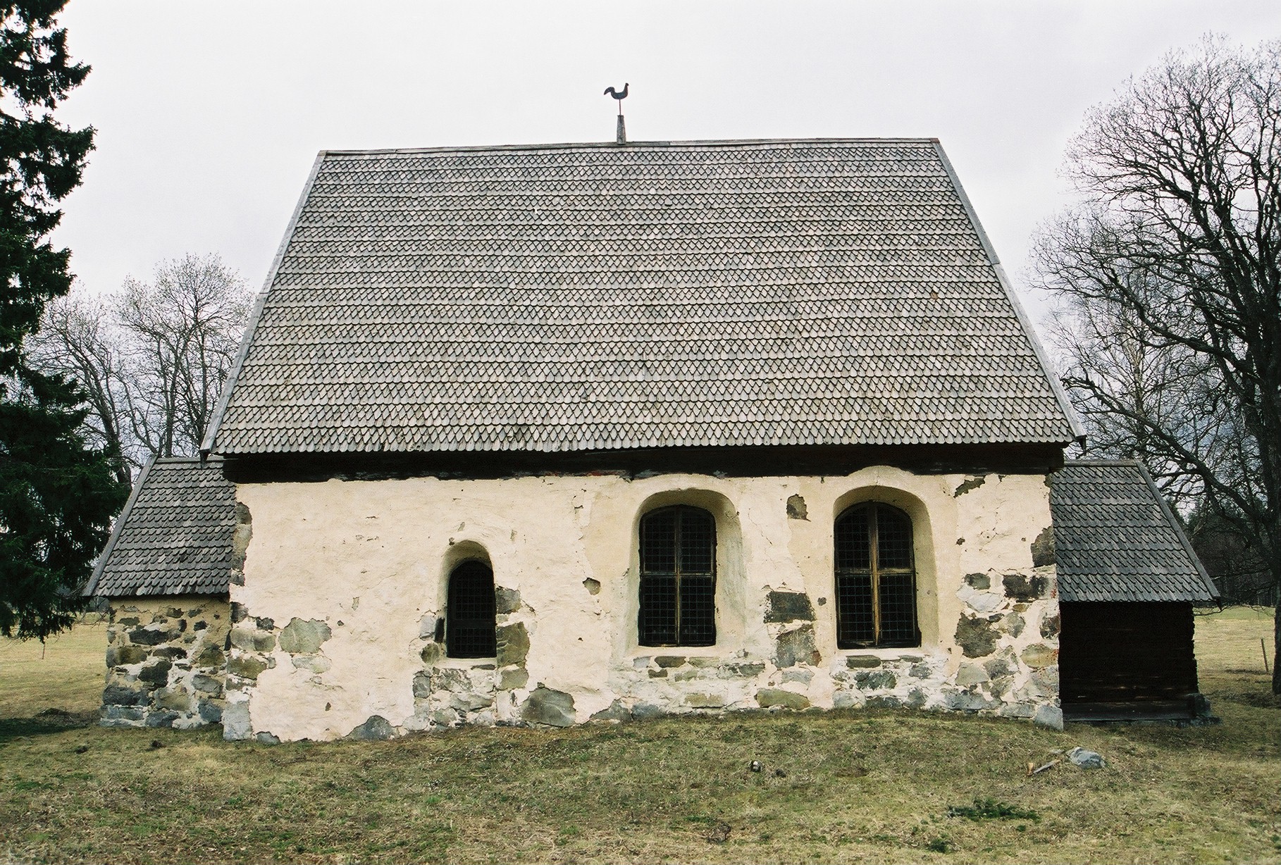 Kyrkås gamla kyrka, exteriör. Vy från söder.


Bilderna är tagna av Martin Lagergren & Emelie Petersson, bebyggelseantikvarier vid Jämtlands läns museum, i samband med inventeringen, 2004-2005.