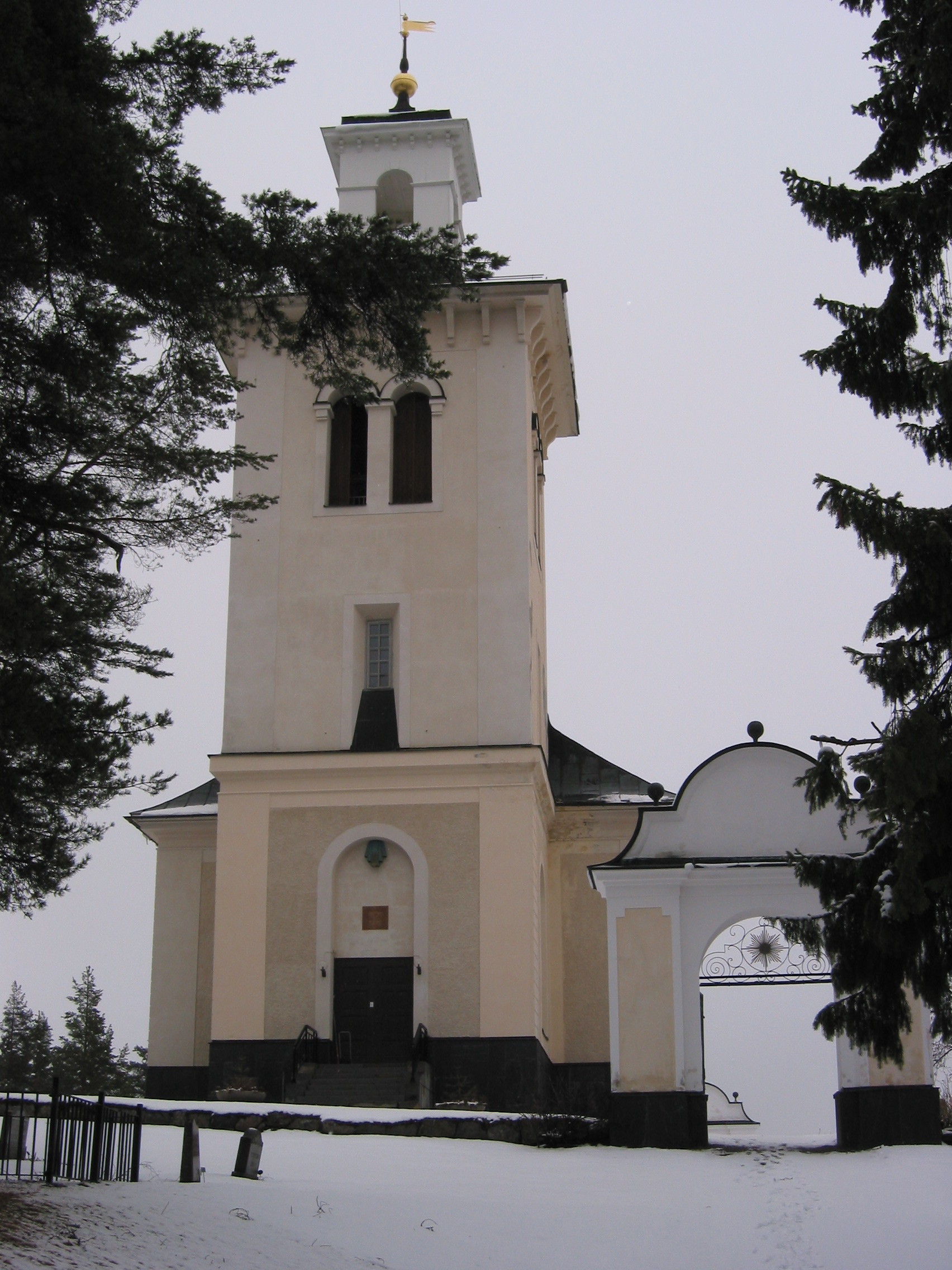 Hässjö kyrka, exteriör, vy från väster. 