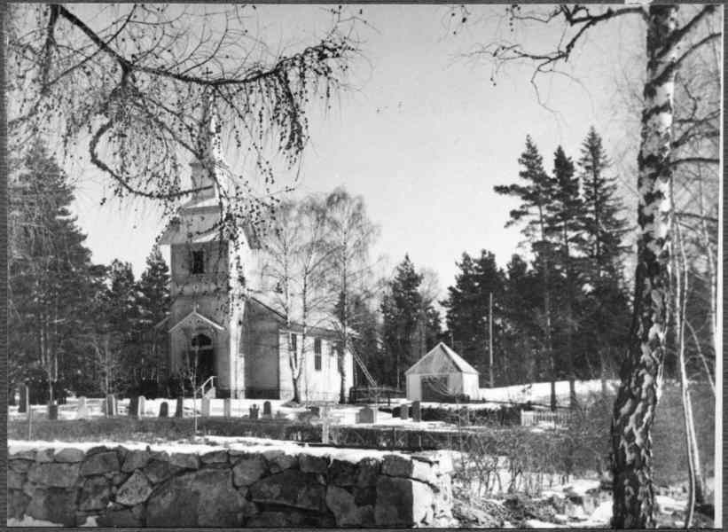 Ornö kyrka från sydväst