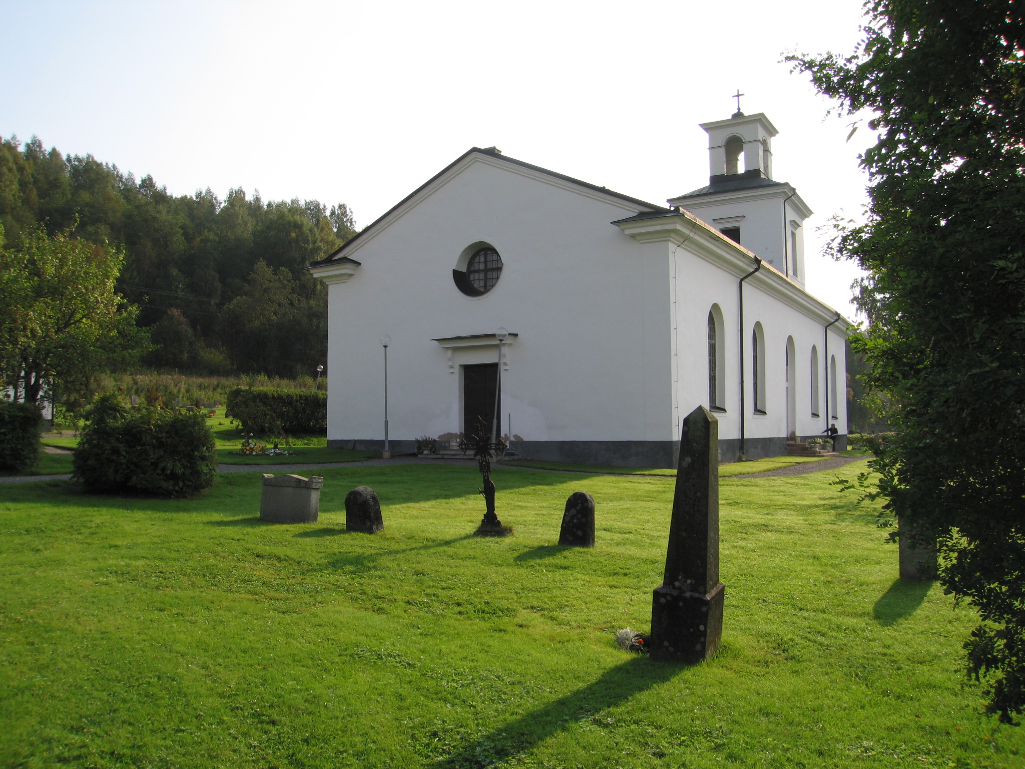 Resele kyrka, exteriör, västra fasaden. 