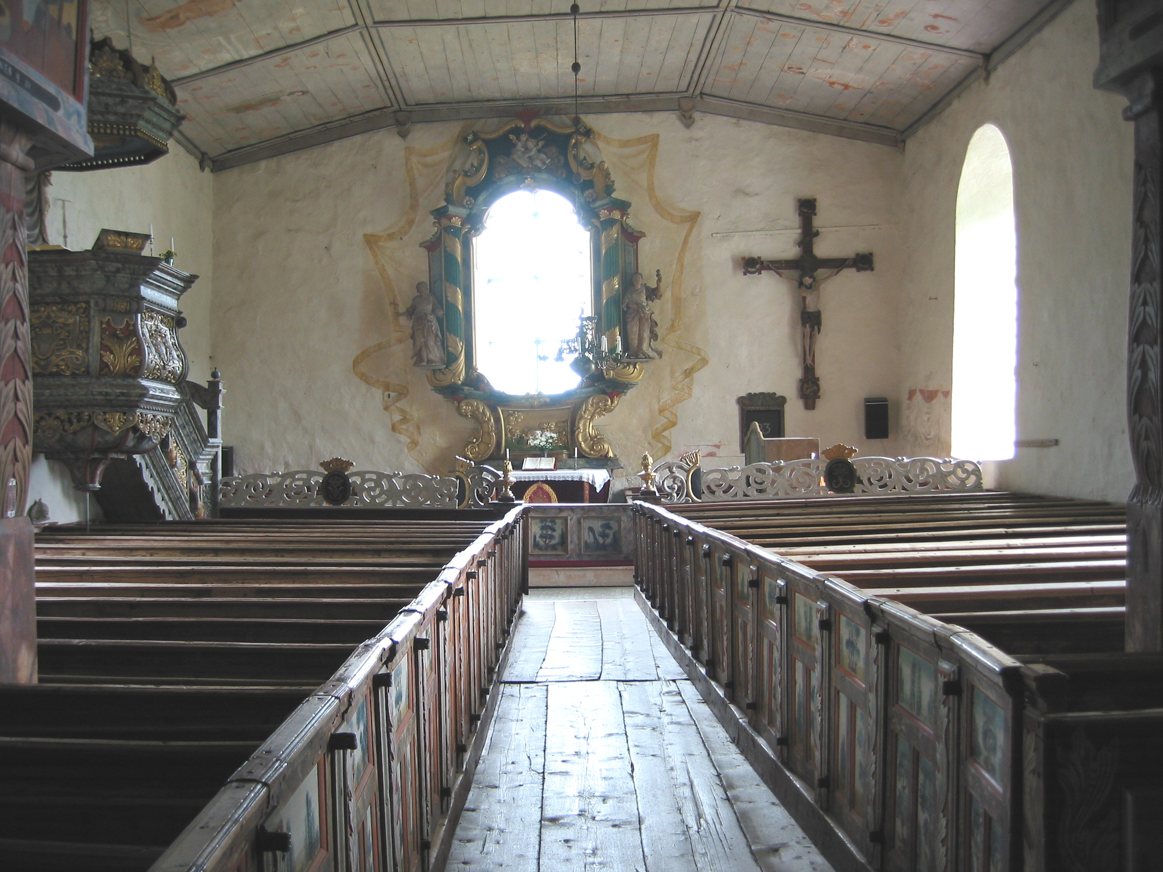 Vibyggerå gamla kyrka, interiör, kyrkorummet, vy mot koret. 