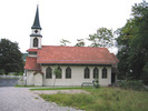 Svartviks kyrka/kapell med omgivning, vy från väster.