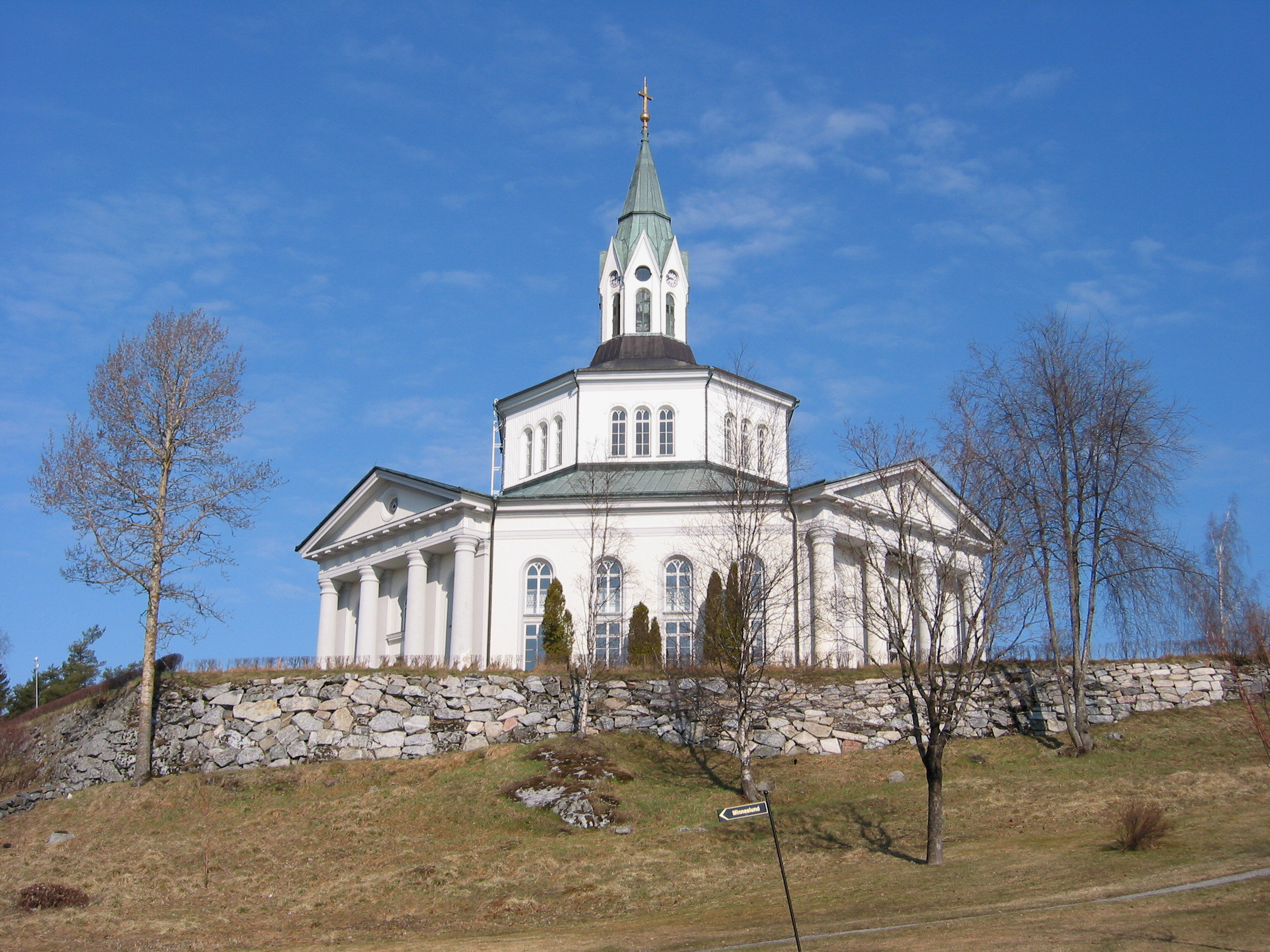 Själevads Kyrka, exteriör, vy från sydöst.