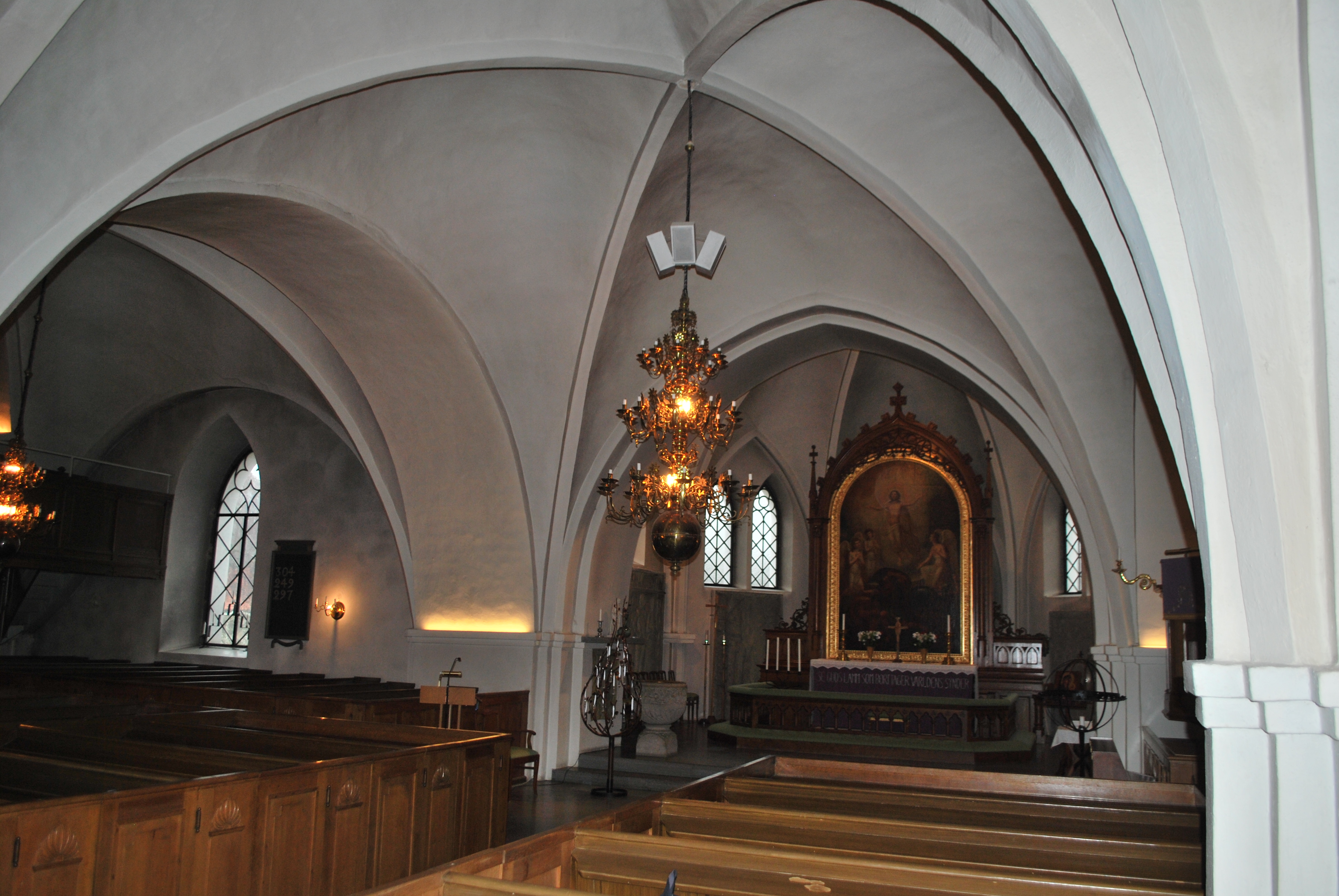 Strövelstorps kyrka, långhus mot koret och norra korsarmen