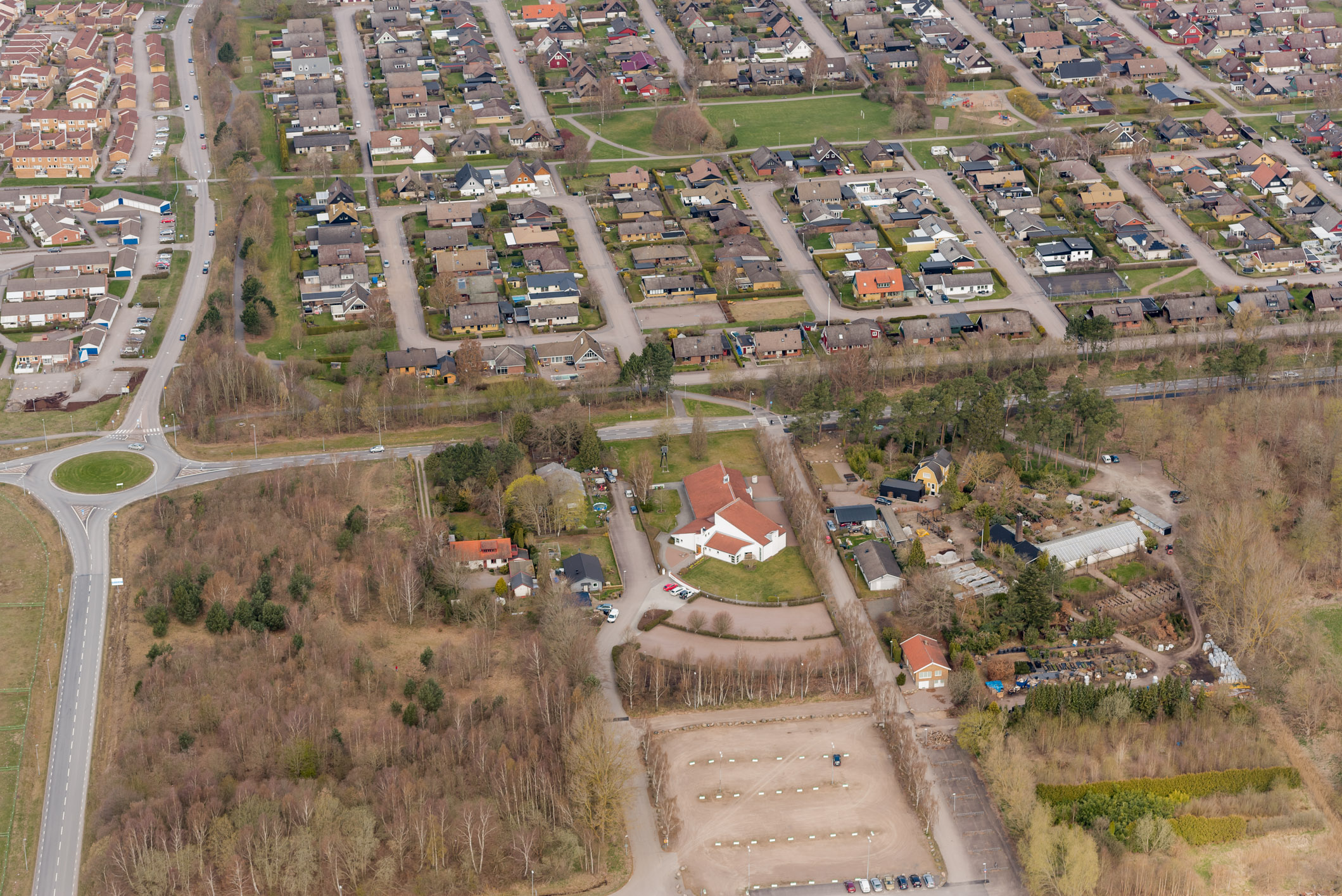 Sankt Mikaels kyrkomiljö