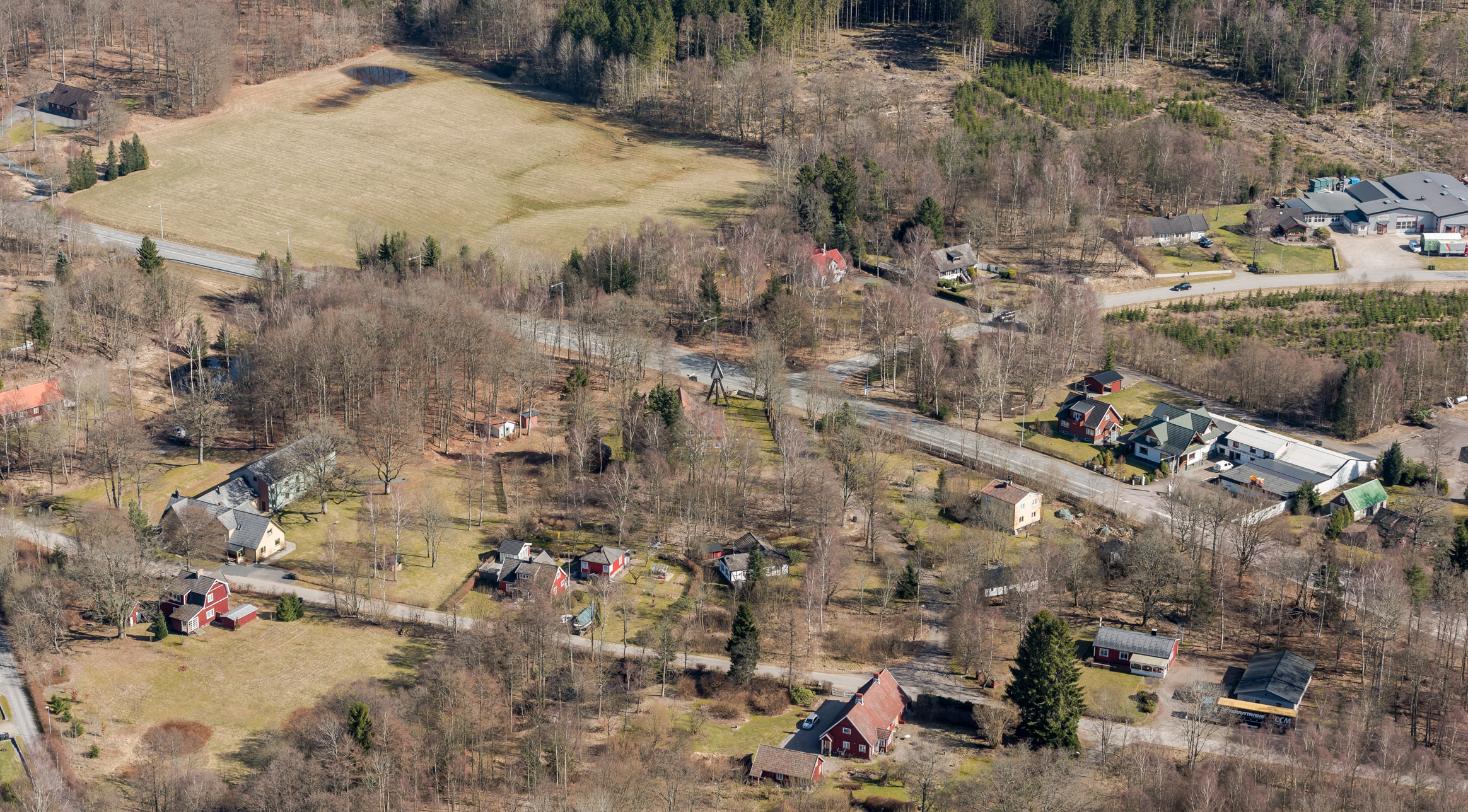 Skånes Värsjö kapell, kyrkomiljö