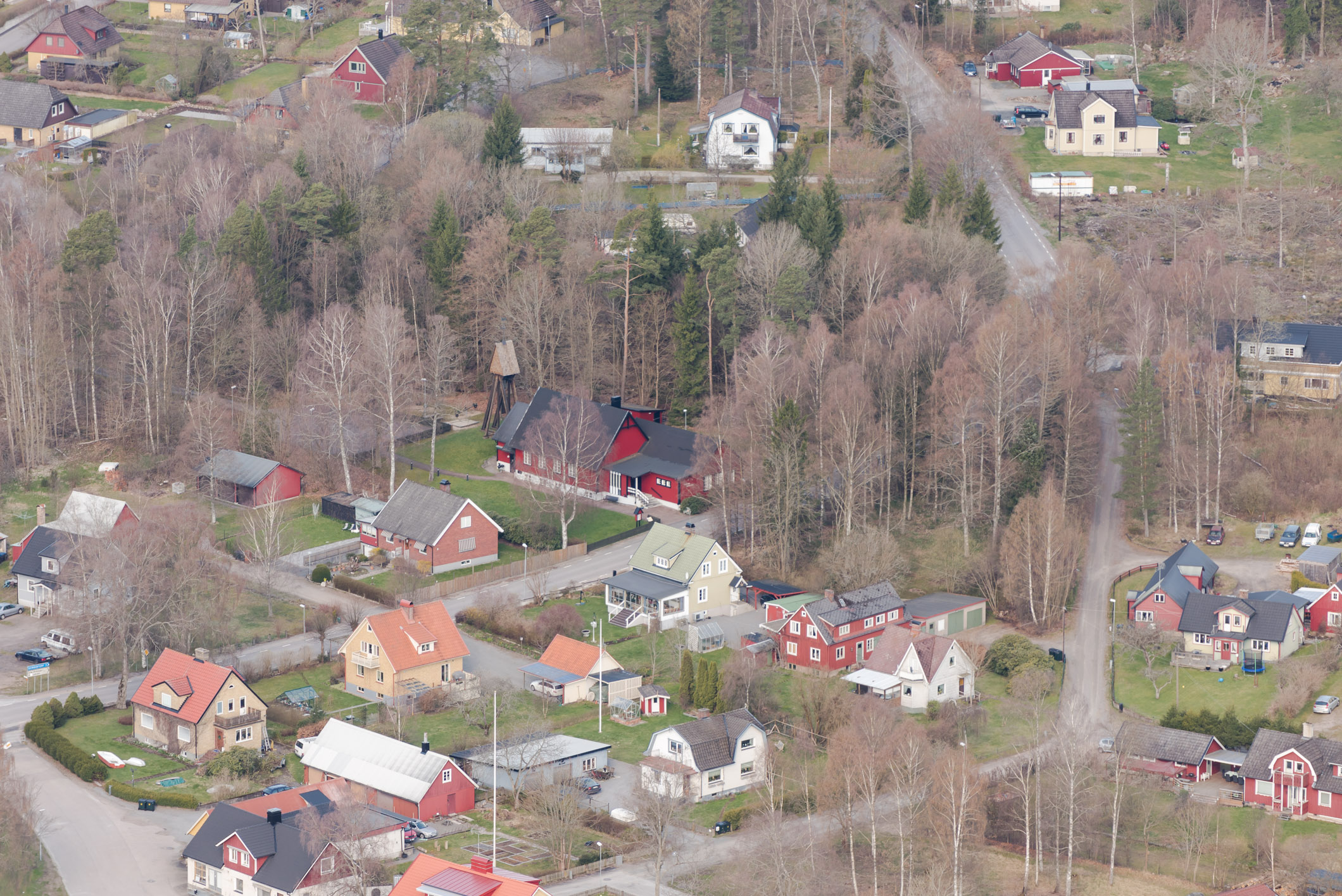 Åsljunga Småkyrka, kyrkomiljö