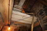 I tornet finns en återanvänd, troligen senmedeltida, bjälke två trappor upp i trappans vilplan.