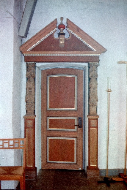 St Olofs kyrka interiör sakristiedörr. Negnr 01/275:16a