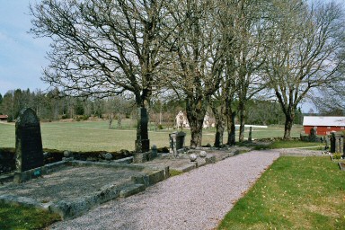 Familjegravar på Molla kyrkogård. Neg.nr. B961_020:05. JPG. 