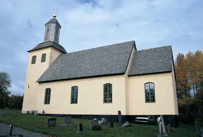 Gåsborns kyrka från sö.