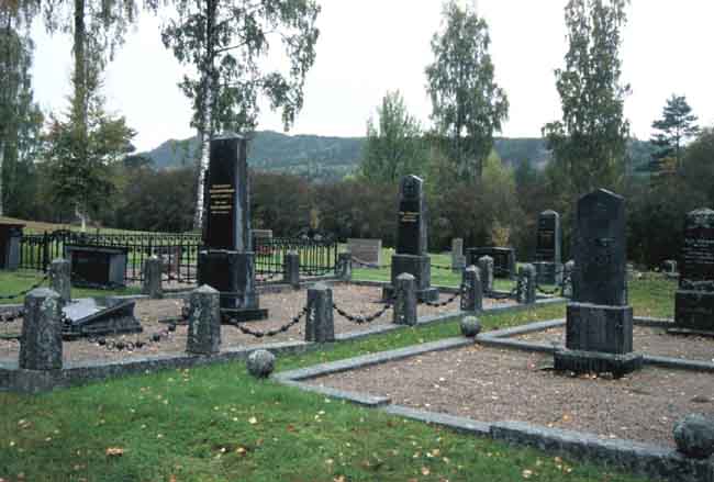 Norra Finnskoga kyrka och kyrkogård. 