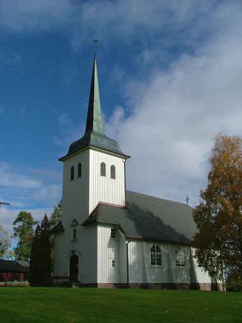 Nyskoga kyrka från sydväst.