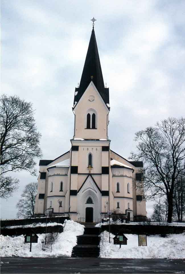 Brunskogs kyrka från väster.