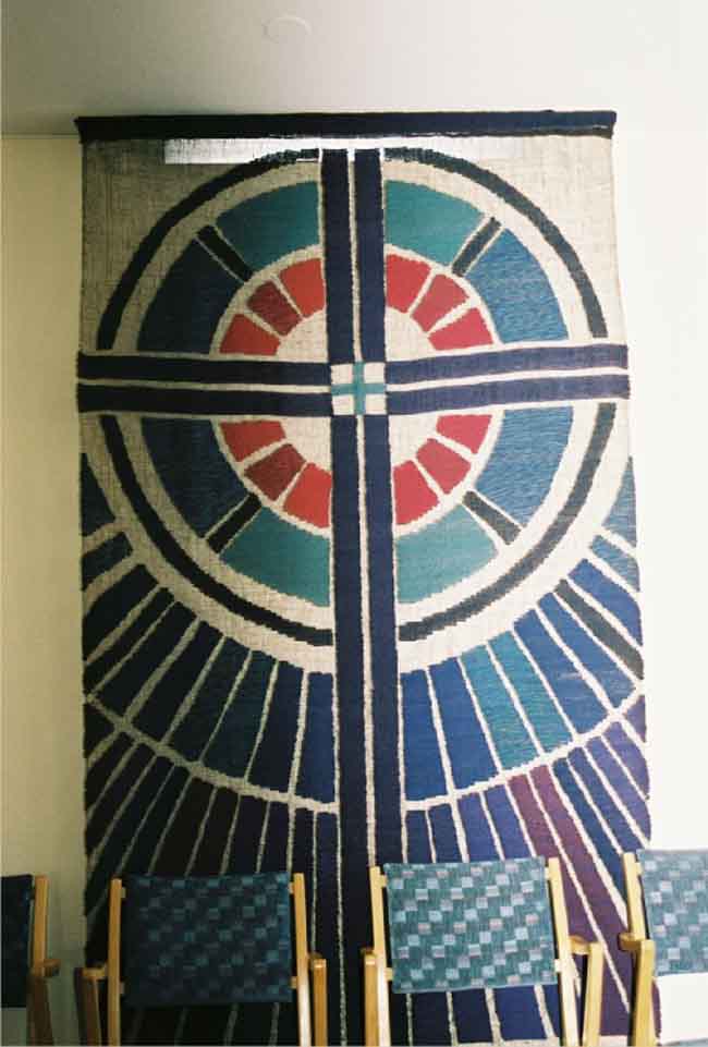 Karlbergskyrkan, interiört, textil altartavla.