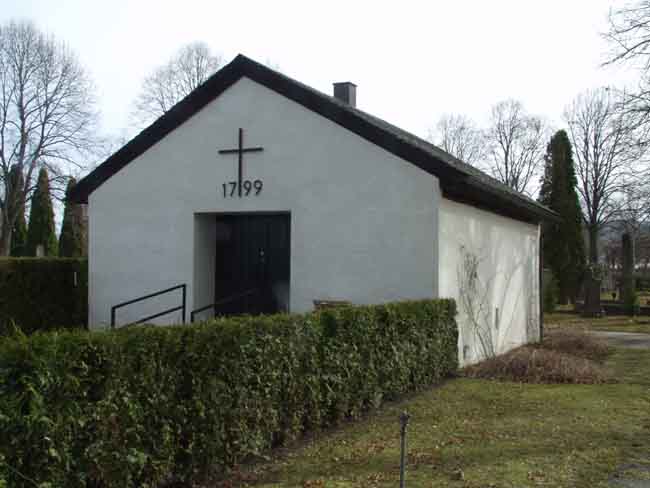 Sunne kyrka, kyrkogården, gravkapell.