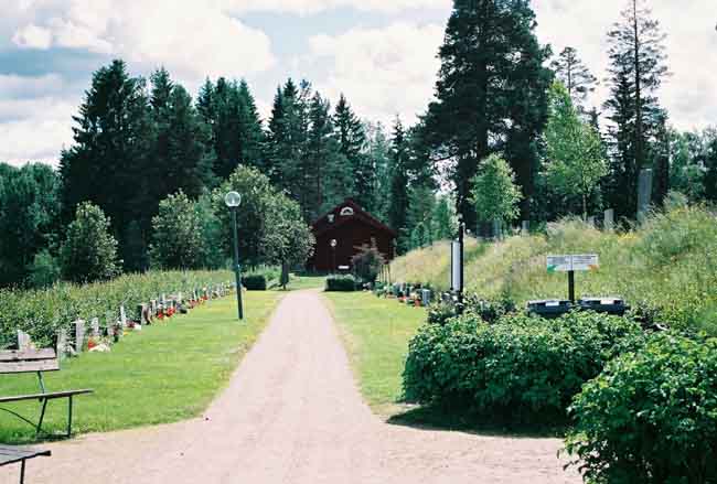 S:t Olavs kapell, exteriört, vy av kyrkogården.