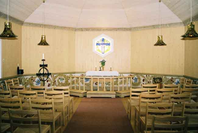 S:t Olavs kapell, interiöt, kyrkorummet med kor i söder.