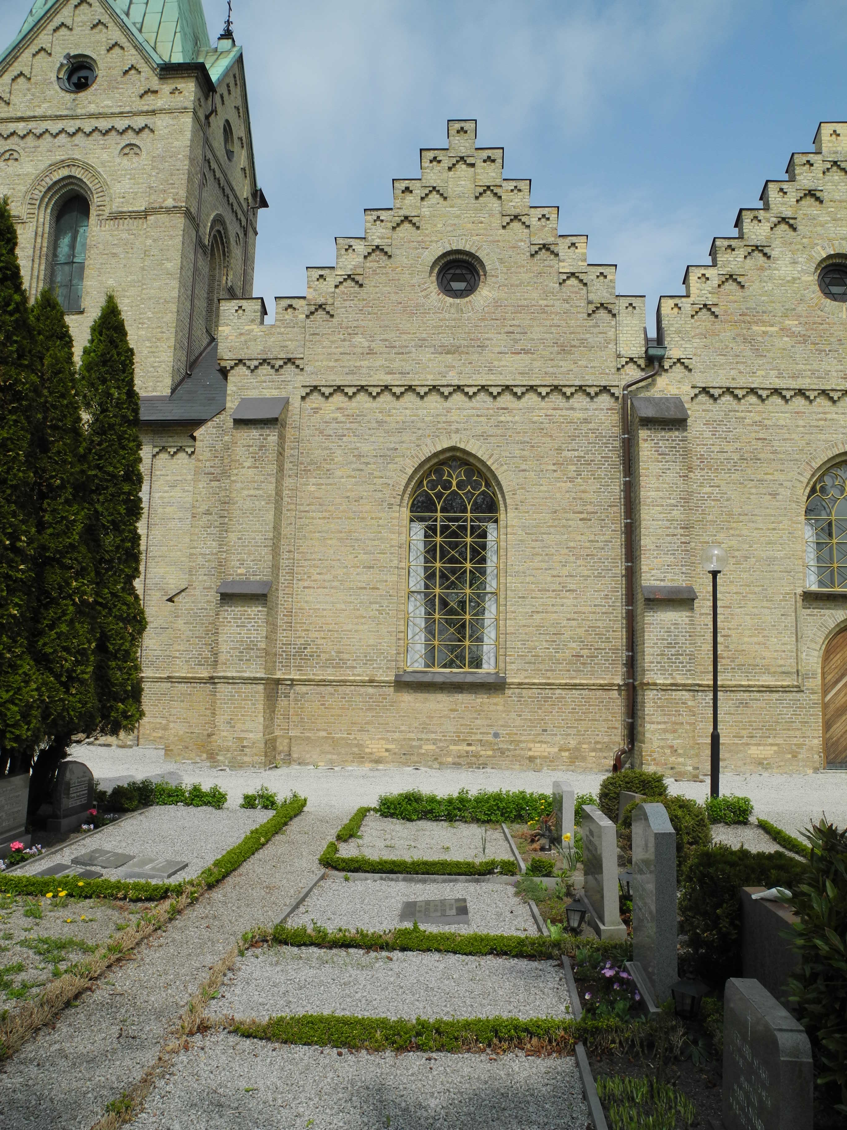 Uppåkra kyrka, fasaden mot söder.