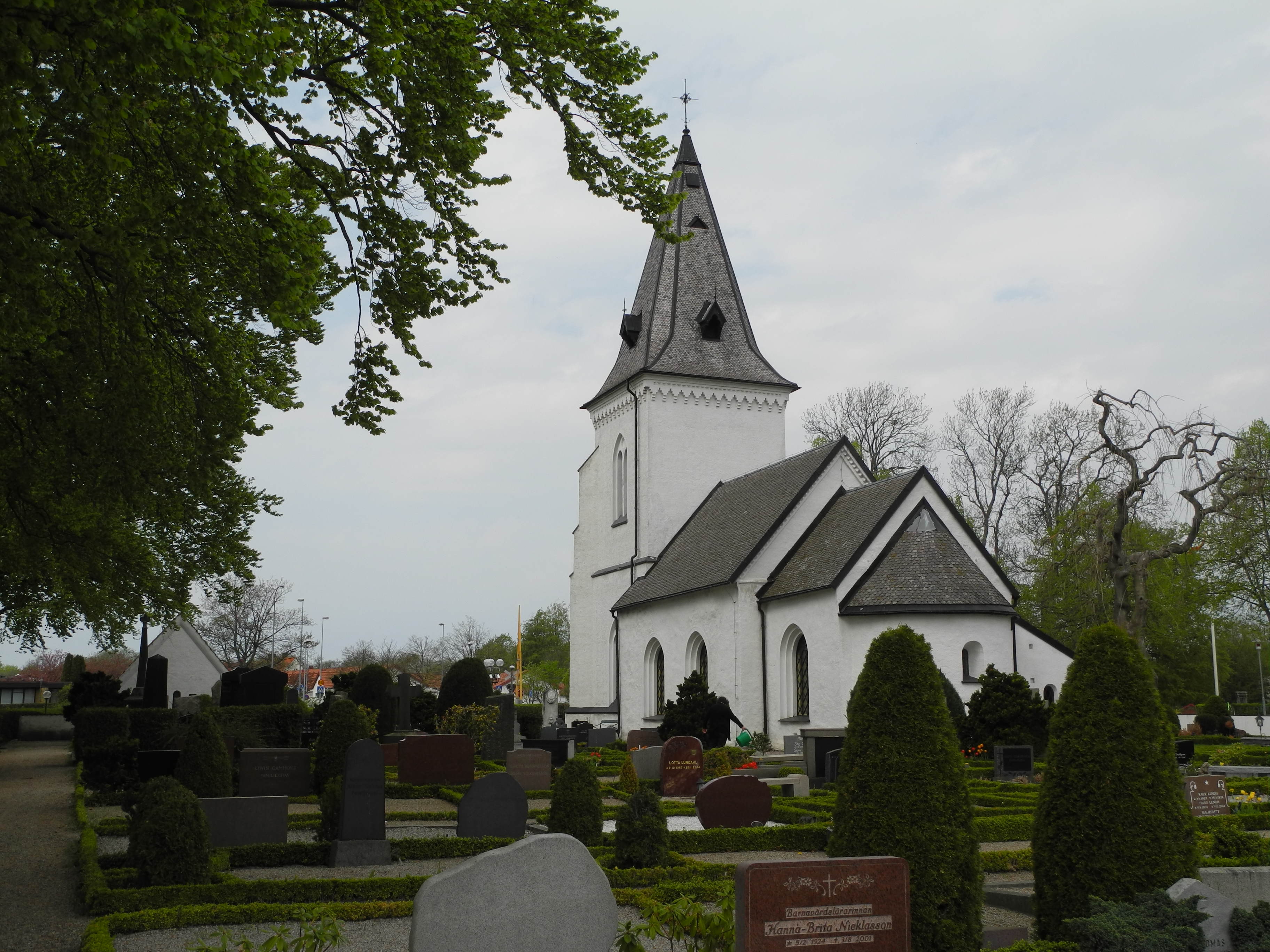 Brågarps kyrkomiljö, från sydost.