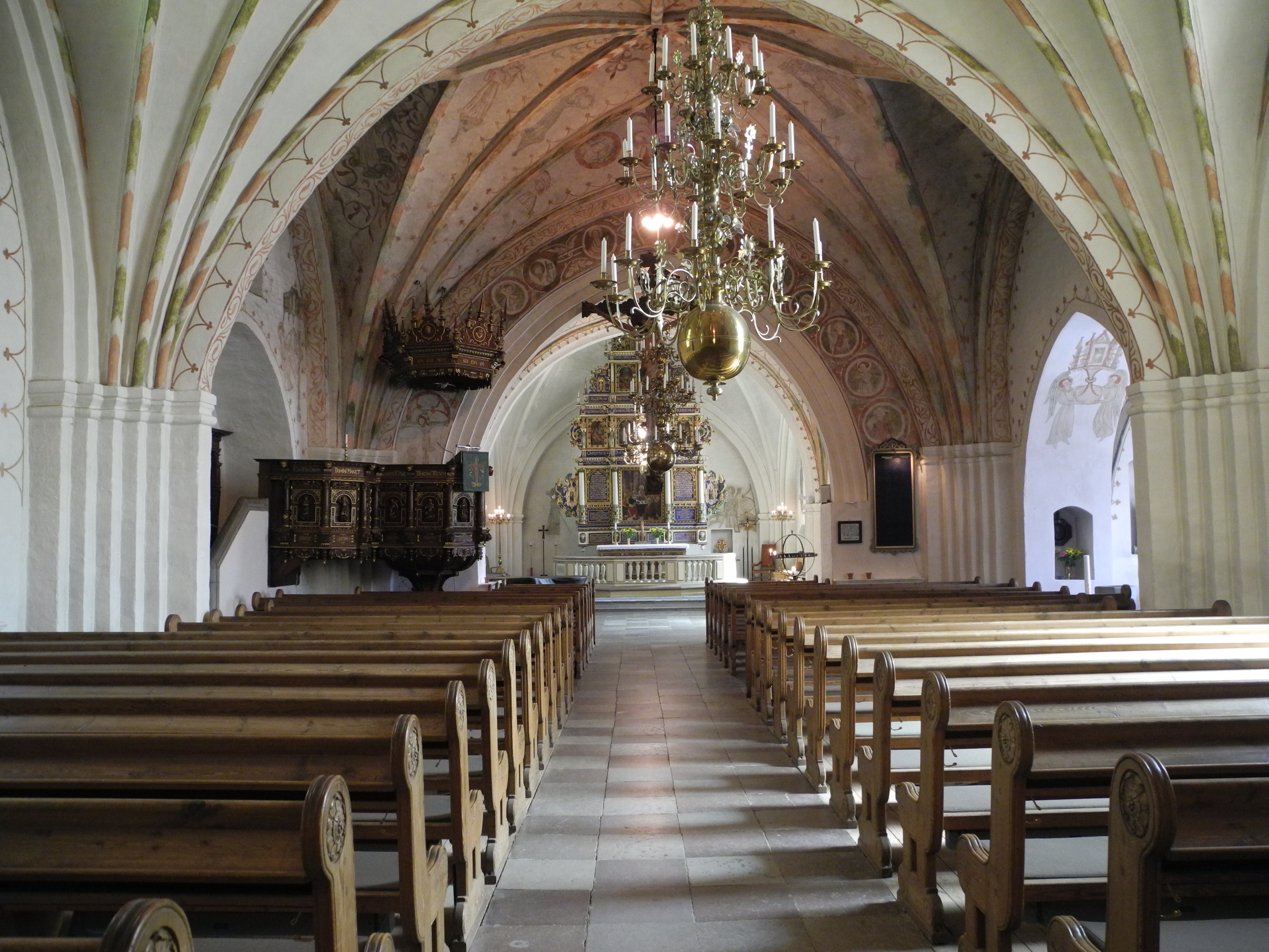 S:t Nicolai kyrka, Sölvesborg, kyrkorummet från väster.