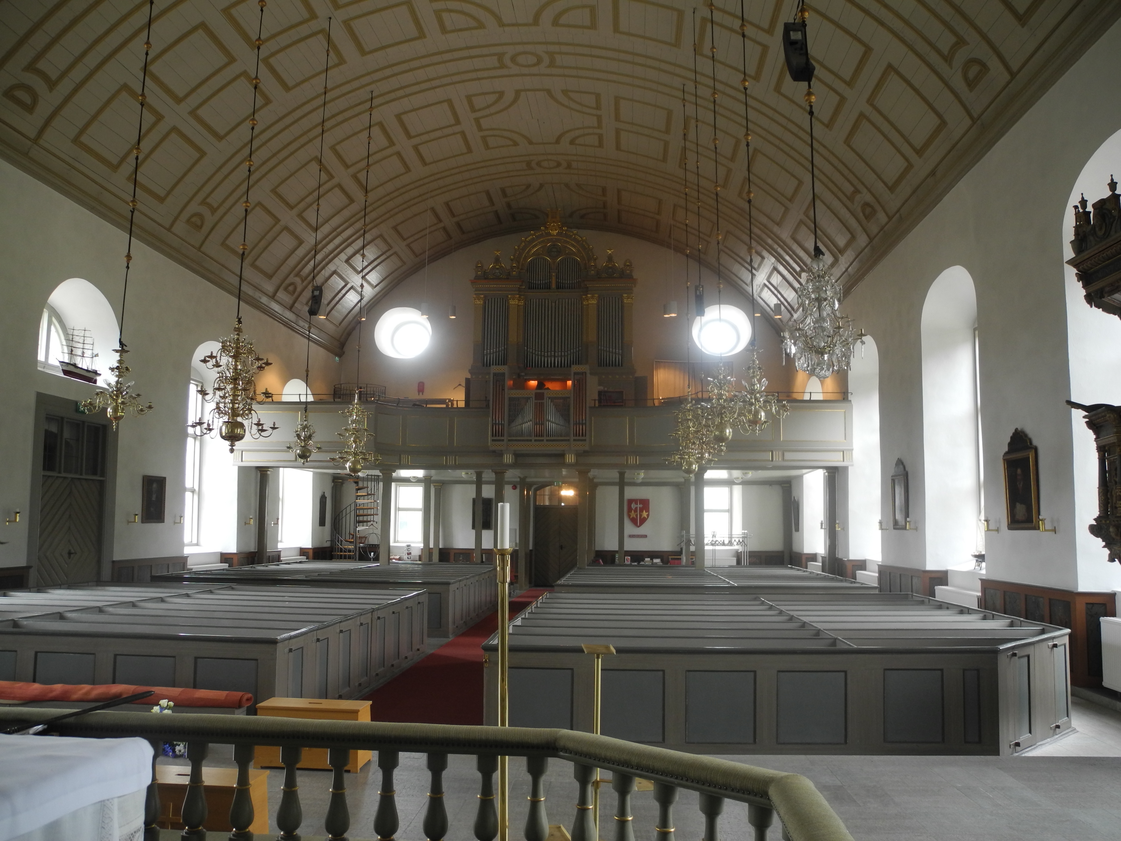 Mjällby kyrka, kyrkorummet från öster.