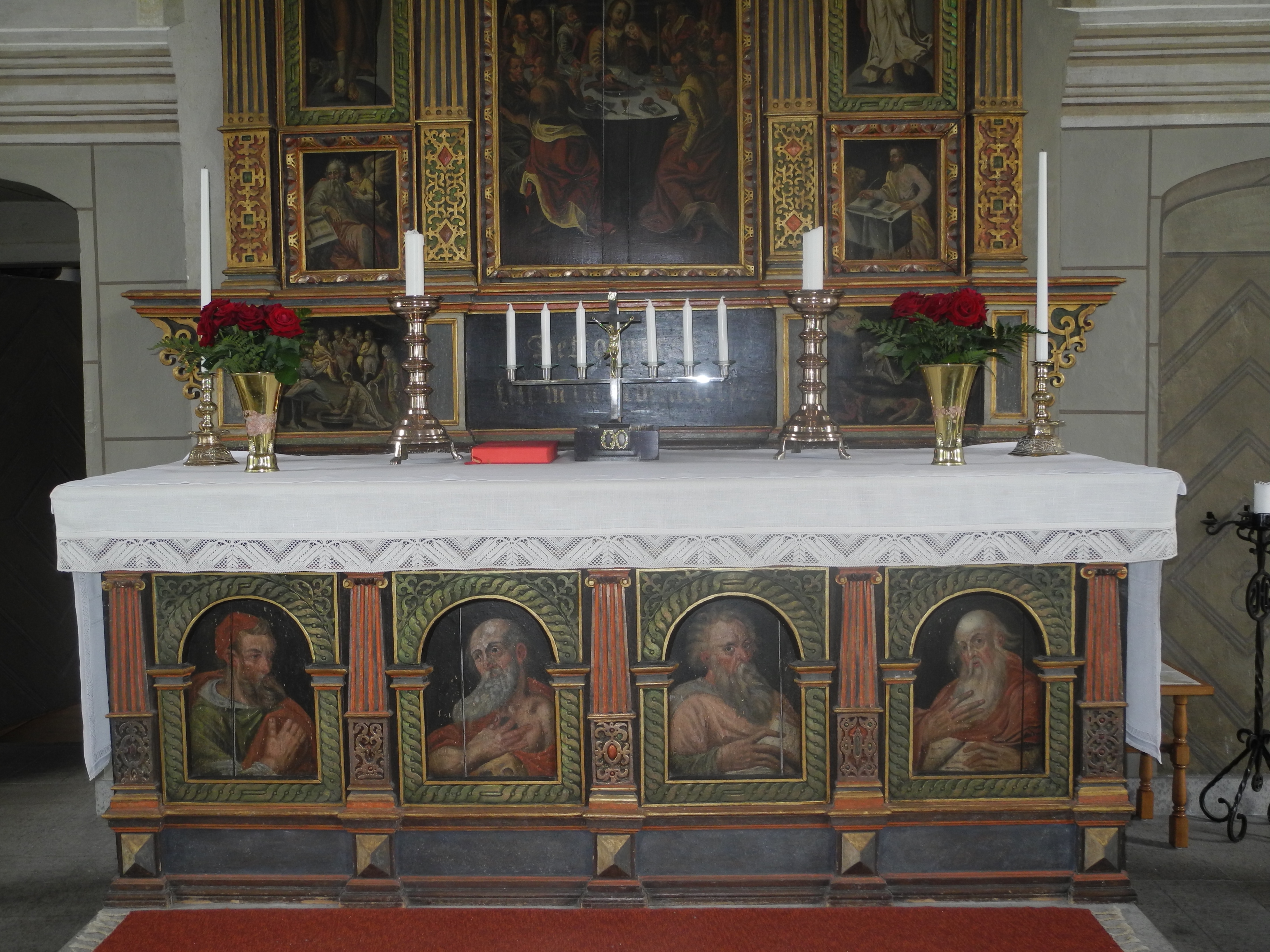 Mjällby kyrka, altaret.