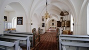 Kyrkorummet sett mot koret i öster. Till vänster syns den norra korsarmen.