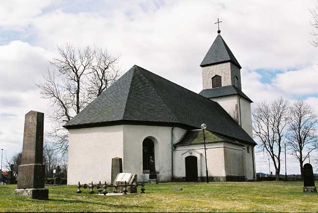 Kyrkan, sedd från nordöst. 