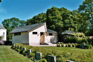 Gravkapell och bårhus vid Essunga kyrka. neg.nr. 04/153:15. JPG. 
