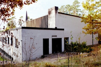 Blåsutkyrkan, uppförd 1974 efter ritningar av C-A Hernek. Neg.nr. B960_008:06. JPG. 