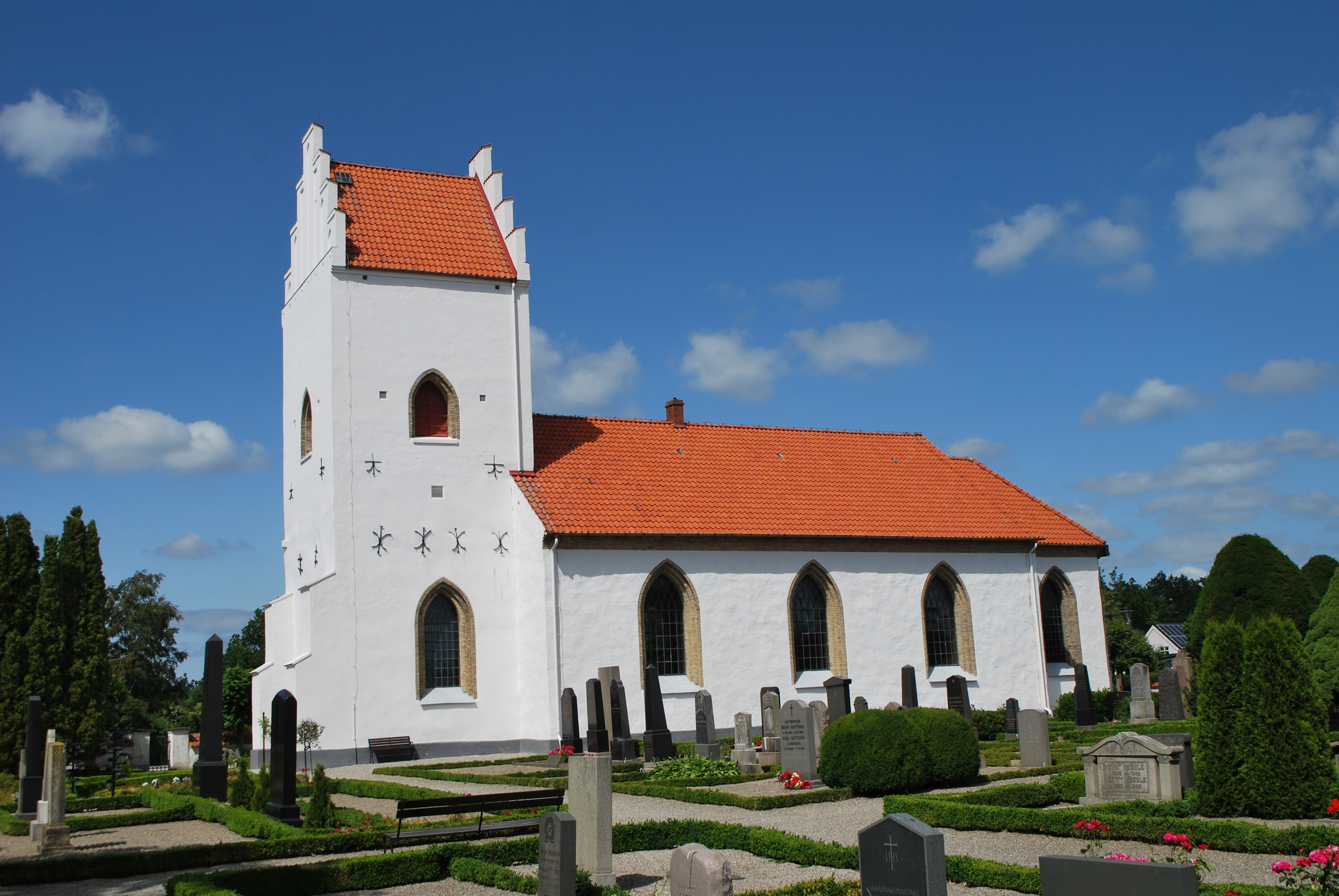 Eskilstorps kyrka, fasad mot sydväst