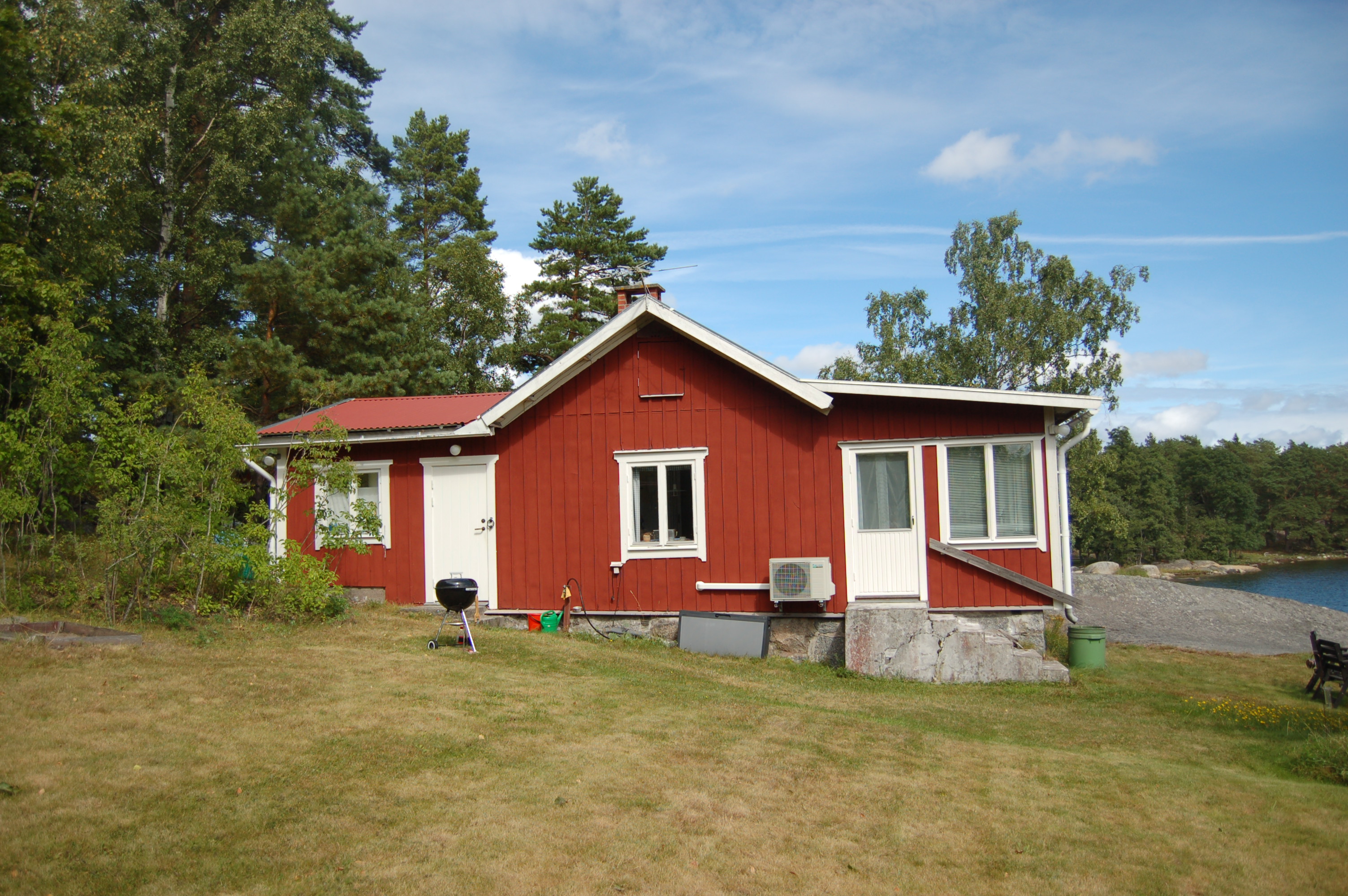 Bostadshus som i sina äldsta delar troligen härrör från sekelskiftet 1900.