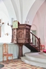 Predikstolen från 1600-talet med trappa från 1891
