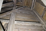 Delar av konstruktionen fotograferad från bottenvåningen och uppåt.