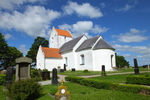 Ravlunda kyrka sedd från sydost