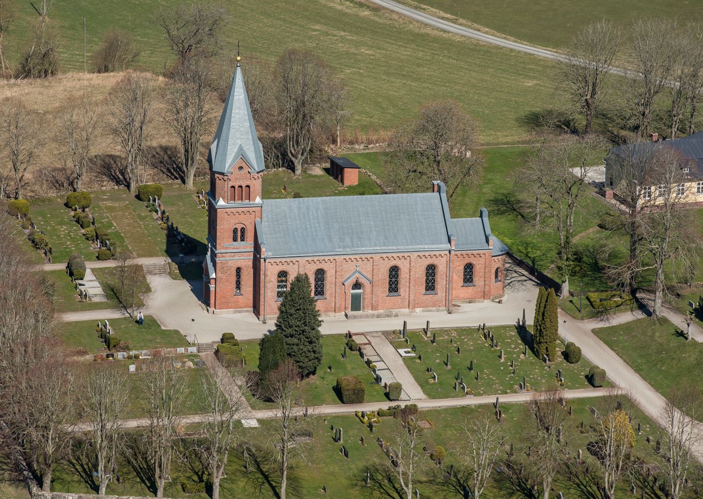 Tranås kyrka sedd från söder