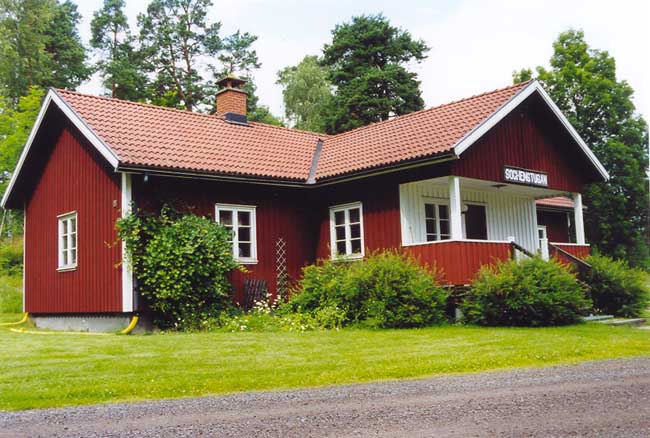 Sockenstugan från sö.