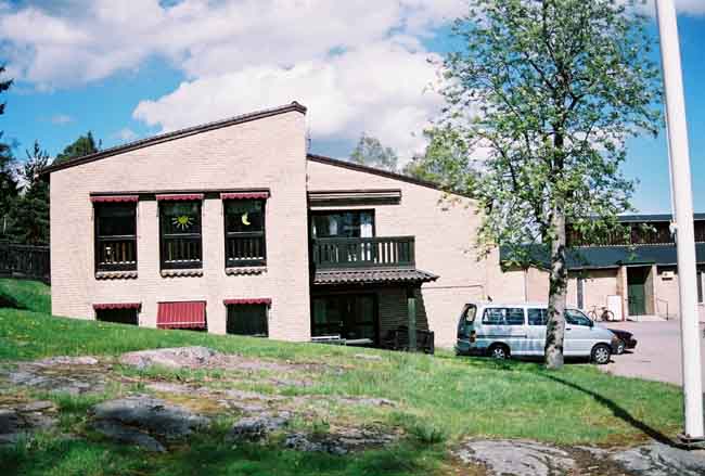 Solbergskyrkan, exteriört, församlingshemmet.