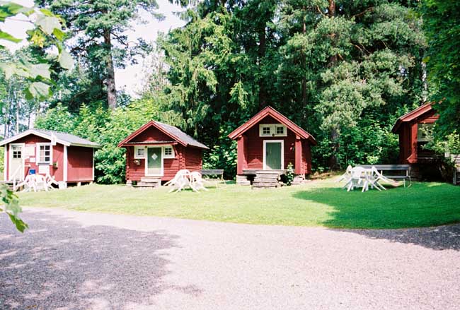 Mindre bodar som används till vandrarhemsboende.