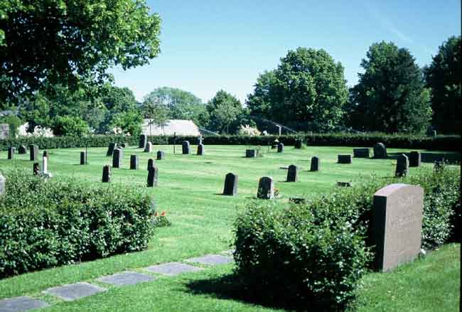 Allmänning på södra kyrkogården.