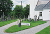 Del av kyrkogården söder om kyrkan med "Högkils lägerstad".
